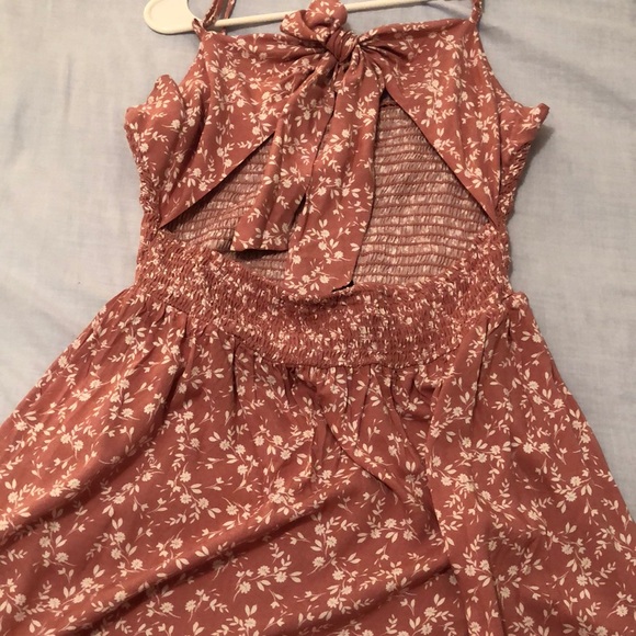 Flowery summer dress - Picture 3 of 3